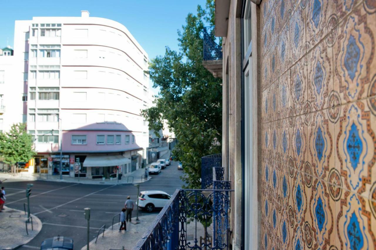 Her Majesty At Liberdade Avenue Cr1E Lisbon Exterior photo